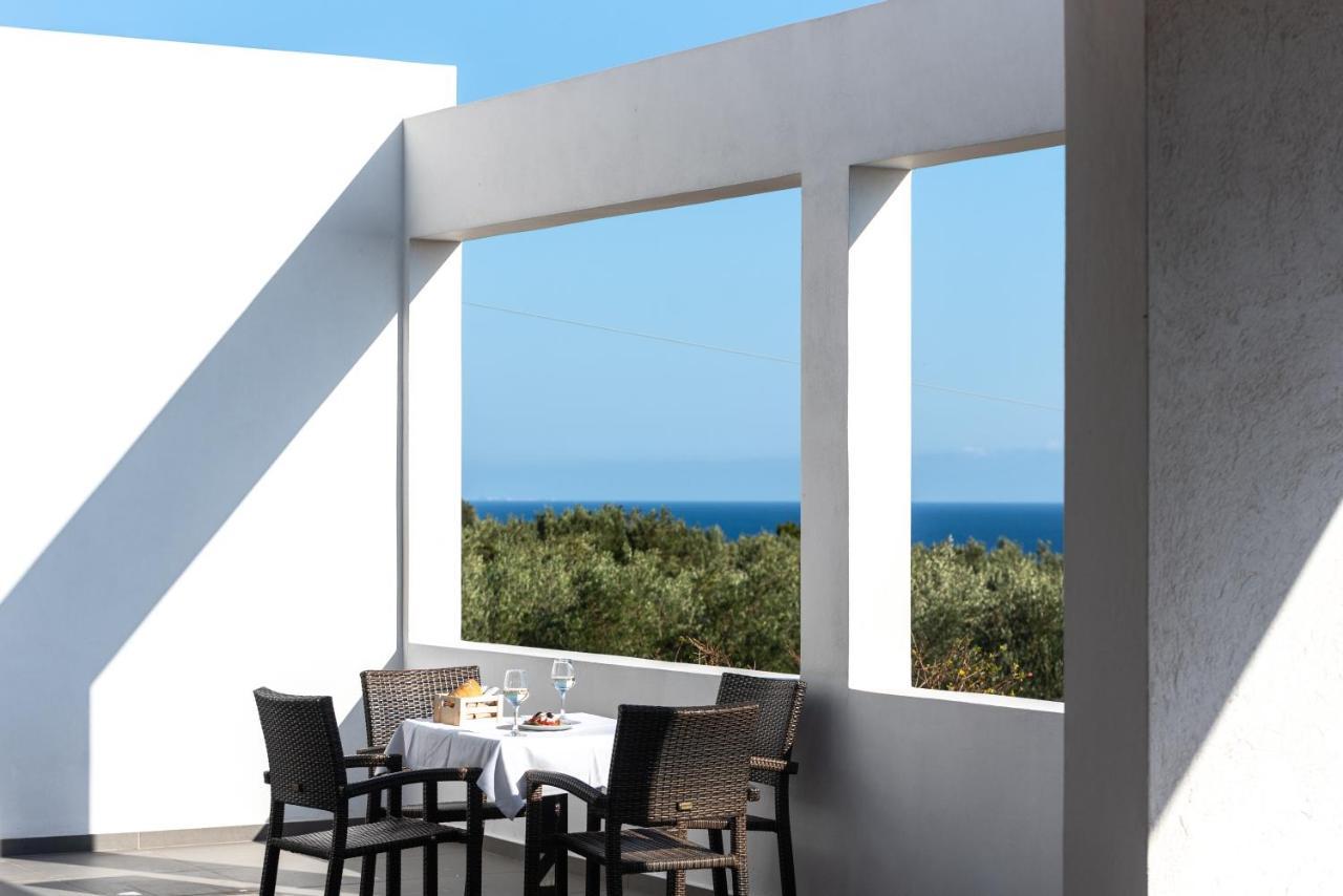 Porto Belissario Hotell Ferma Exteriör bild